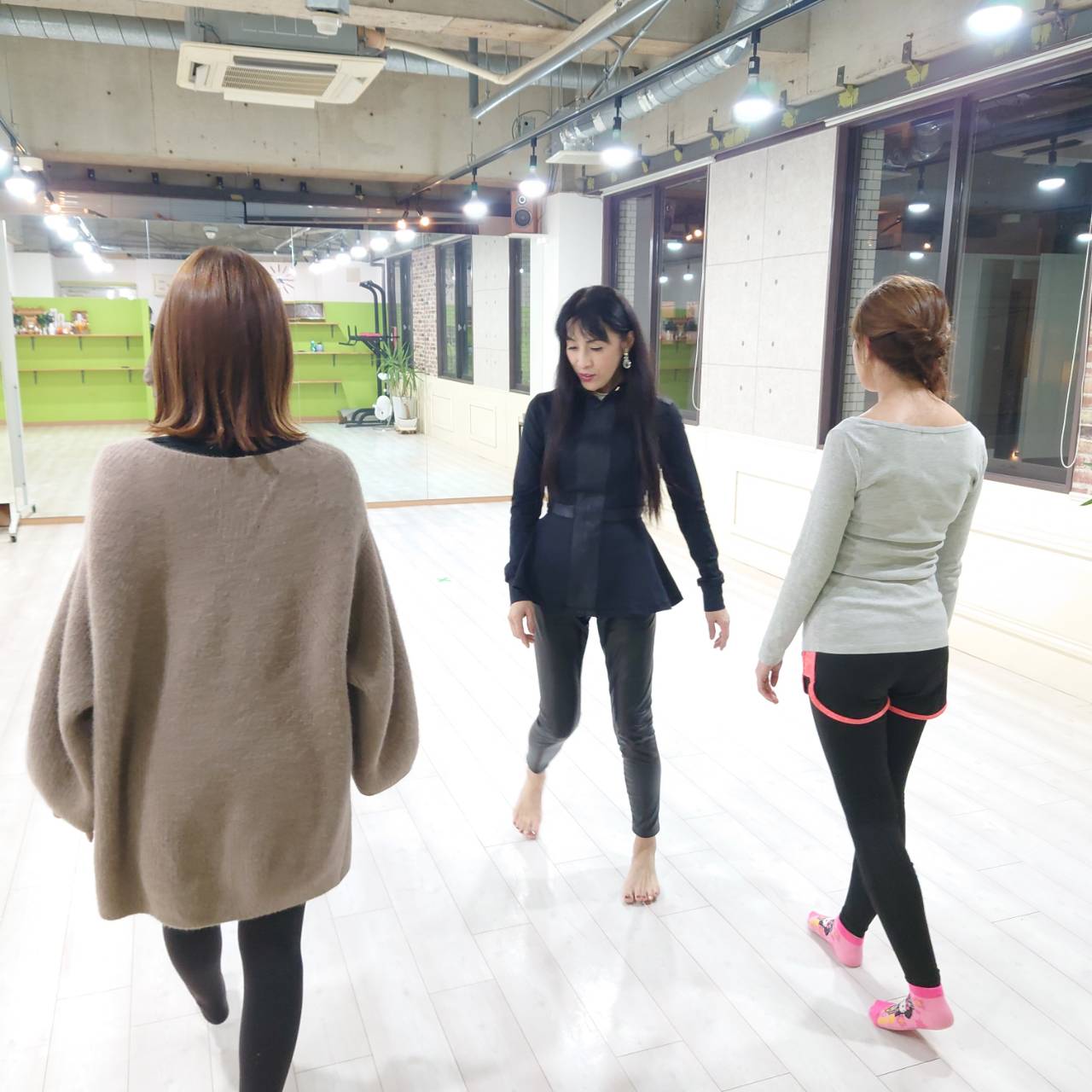 曽根さとみ　ウォーキングレッスン